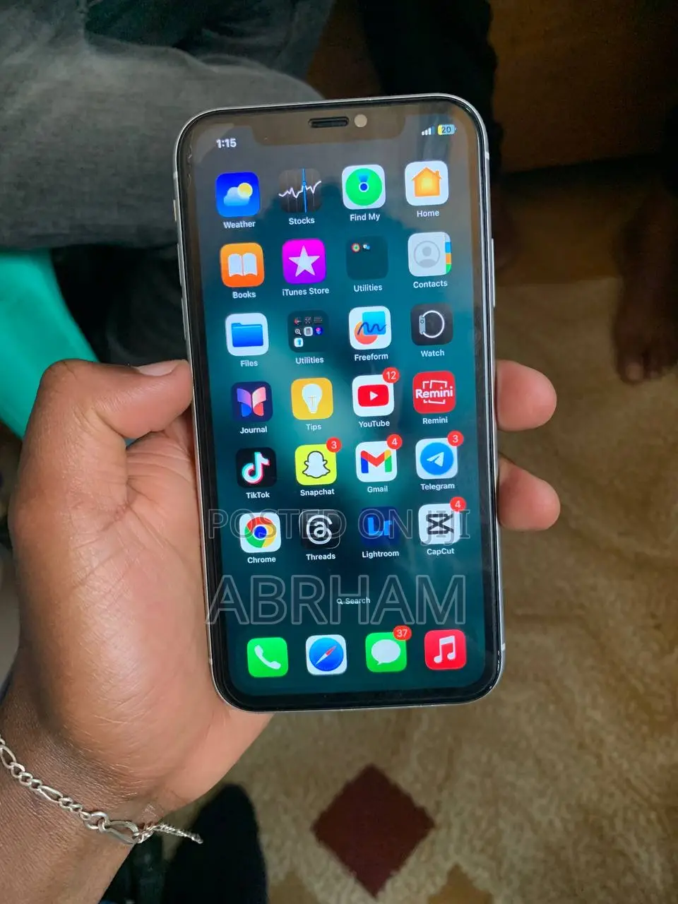 Apple iPhone XR 64 GB White