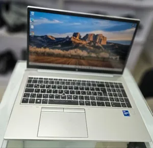 Photo - New Laptop HP 16GB Intel Core I7 SSD 512GB