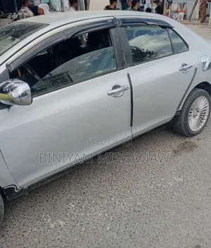 Toyota Yaris 2009 Silver