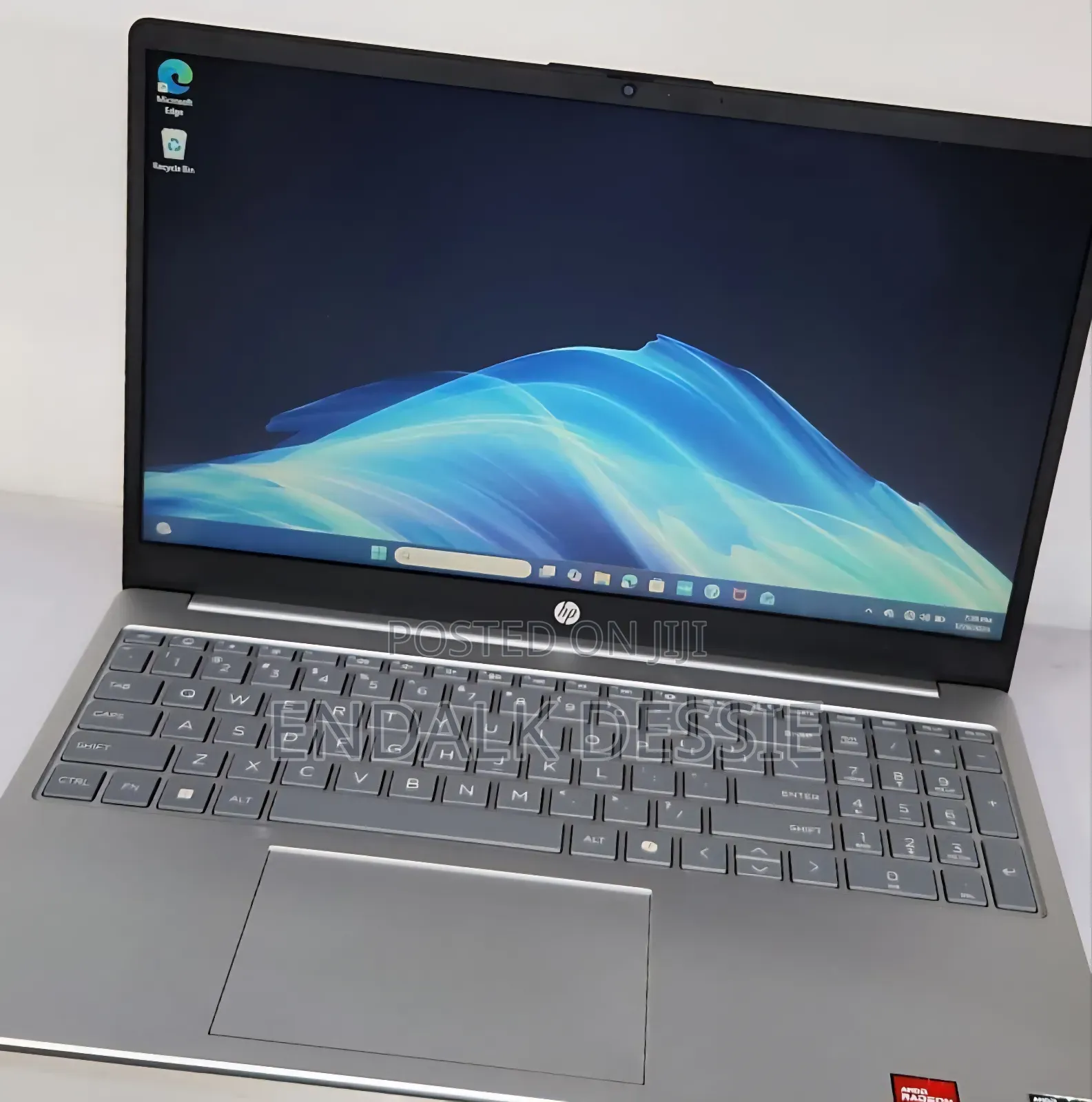 New Laptop HP 8GB AMD Ryzen 3 SSD 256GB