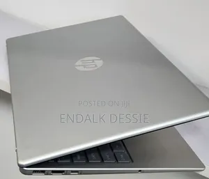 New Laptop HP 8GB AMD Ryzen 3 SSD 256GB