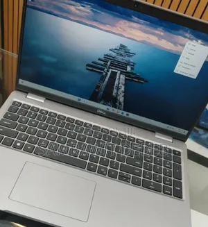 Photo - New Laptop Dell Precision 5540 16GB Intel Core I5 SSD 512GB