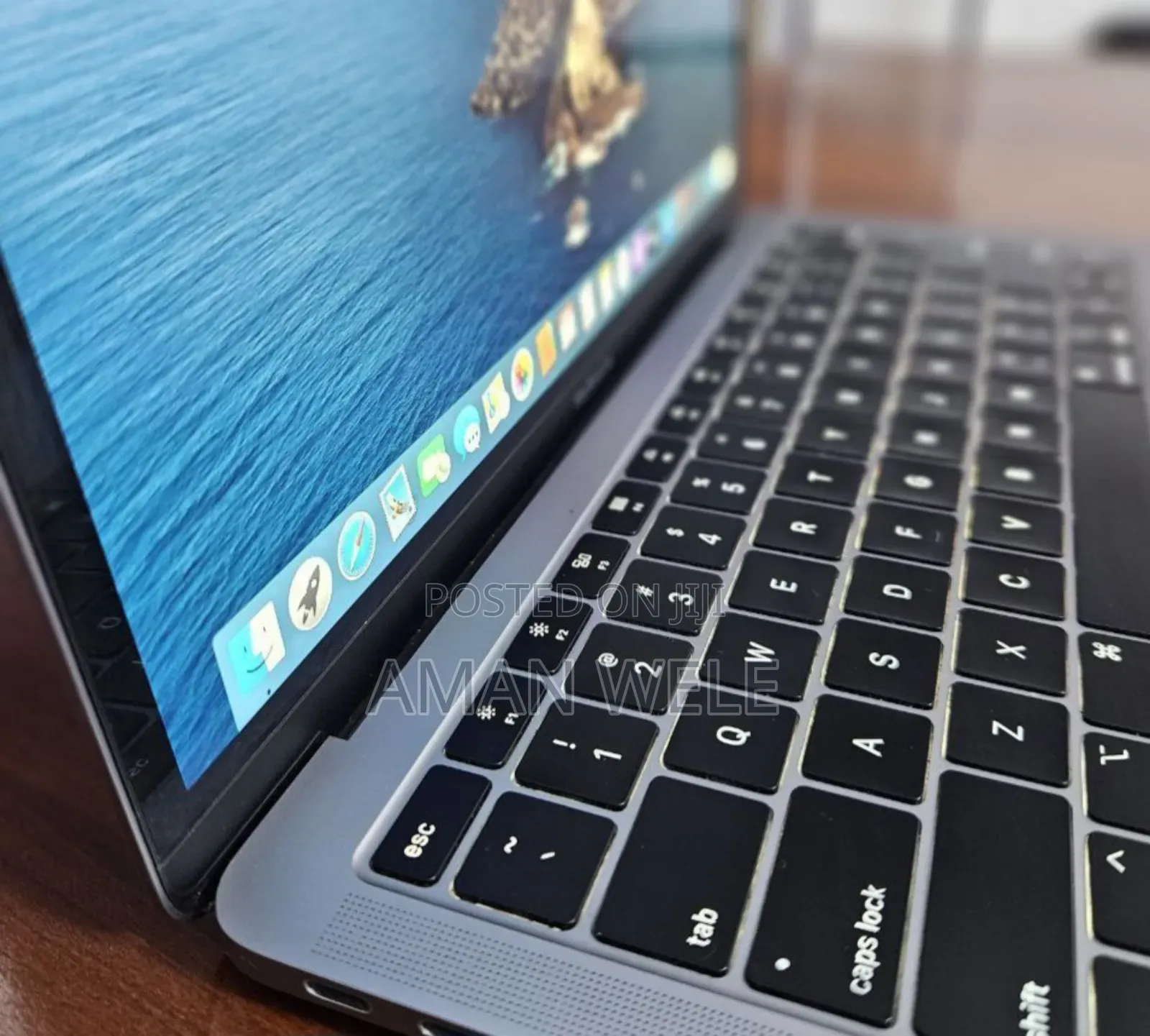 New Laptop Apple MacBook Pro 2019 8GB Intel Core I5 SSD 128GB