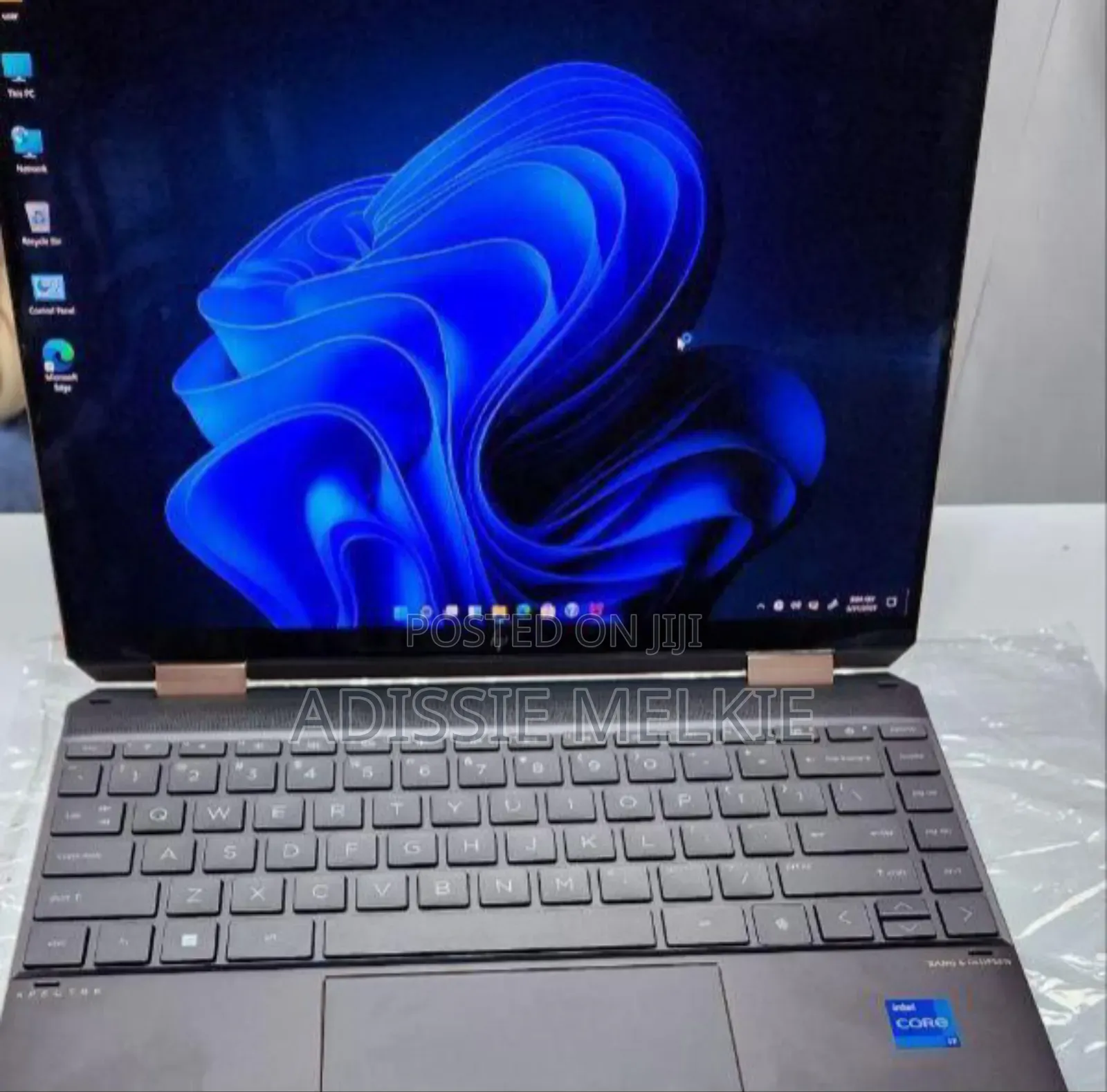 New Laptop HP Spectra 13 16GB Intel Core I7 SSD 1T