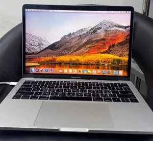 New Laptop Apple MacBook Pro 2017 8GB Intel Core I5 SSD 128GB