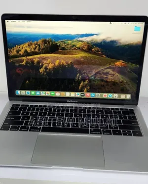 Photo - New Laptop Apple MacBook Pro 2019 8GB Intel Core I5 SSD 256GB