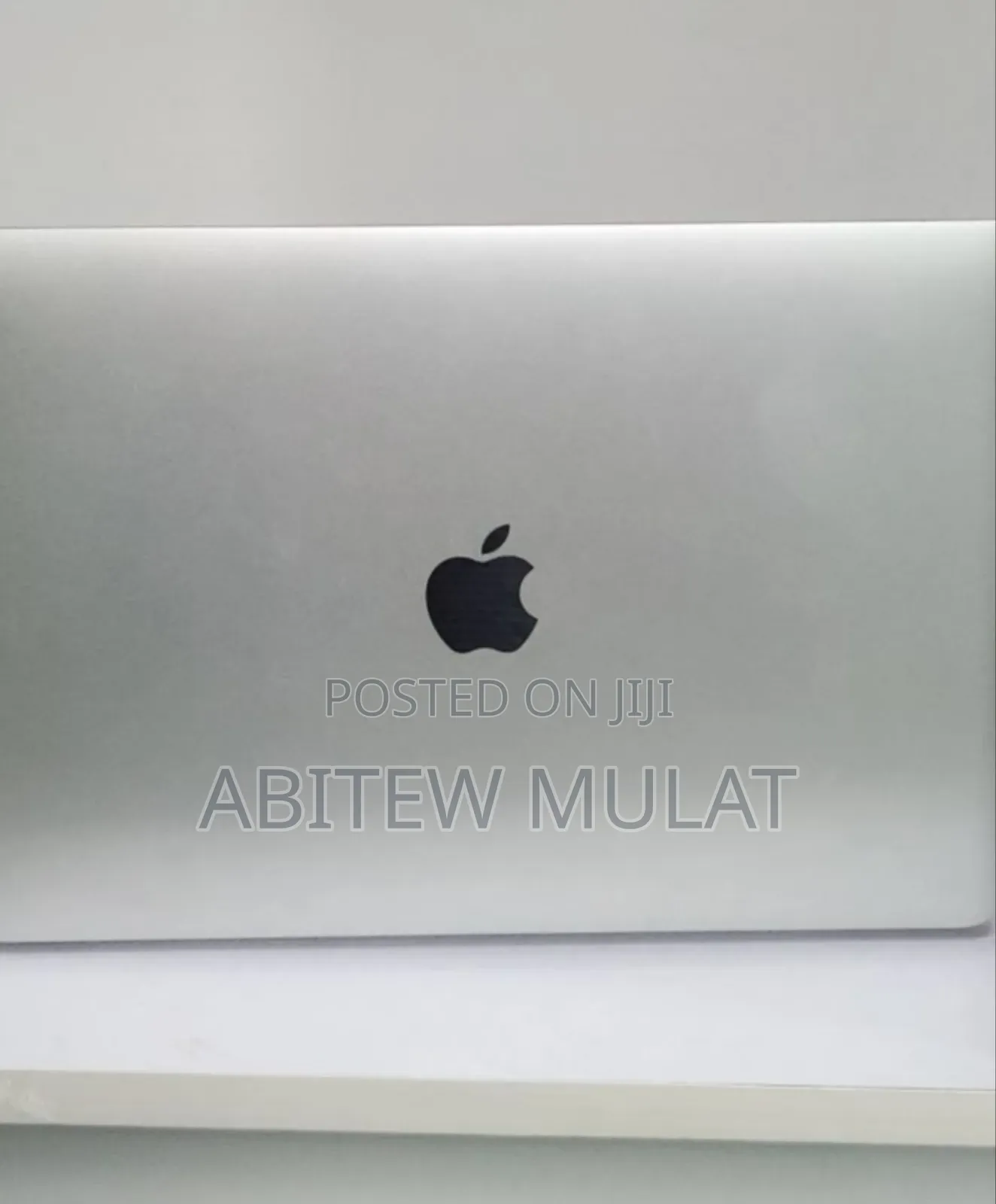 New Laptop Apple MacBook Pro 2019 8GB Intel Core I5 SSD 256GB