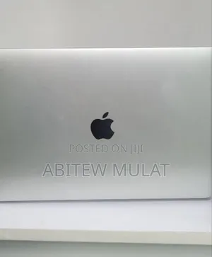 New Laptop Apple MacBook Pro 2019 8GB Intel Core I5 SSD 256GB