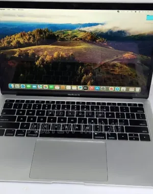 New Laptop Apple MacBook Pro 2019 8GB Intel Core I5 SSD 256GB
