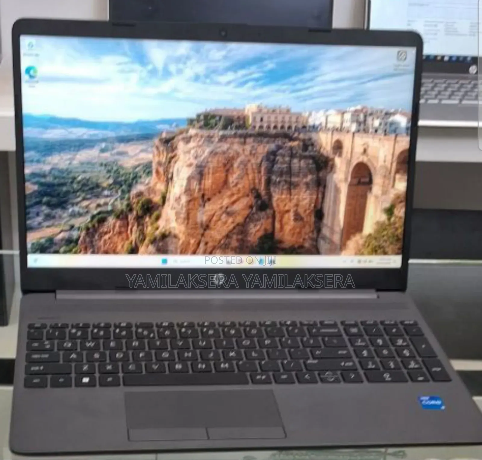 New Laptop HP Stream Notebook 8GB Intel Core I5 SSD 1T