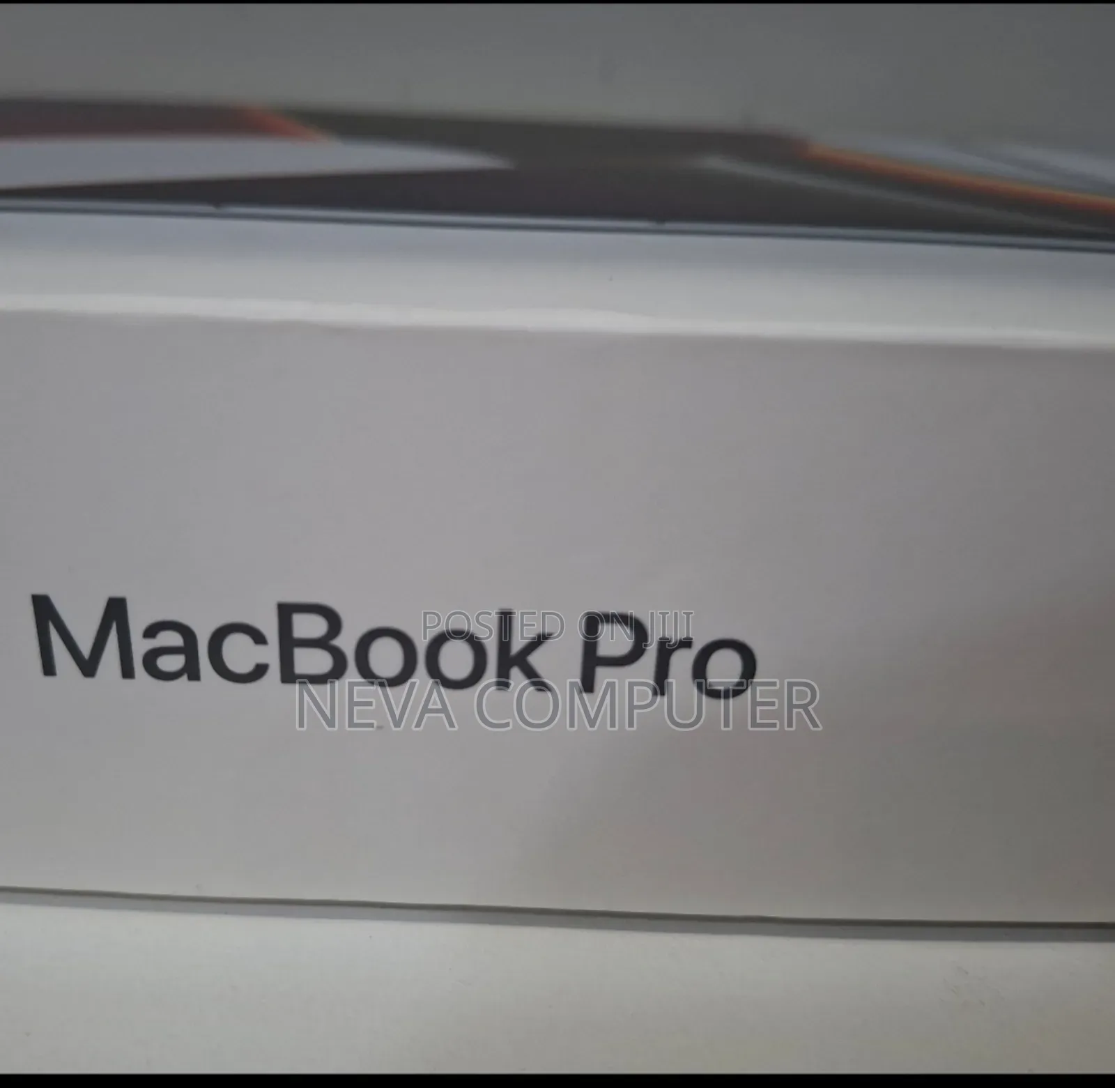 New Laptop Apple MacBook Pro M1 32GB Apple M1 Max SSD 1T