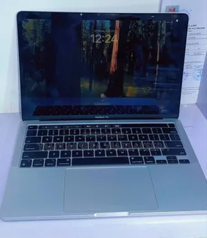 New Laptop Apple MacBook Pro 2022 M2 8GB Apple M2 SSD 256GB