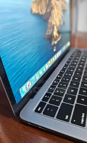 New Laptop Apple MacBook Air 2019 8GB Intel Core I5 SSD 128GB