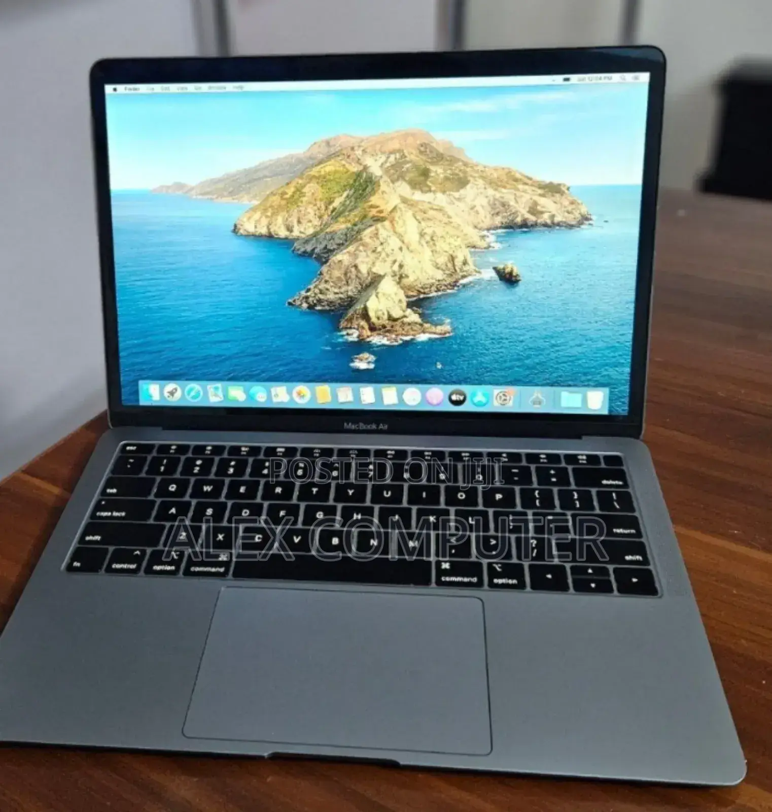New Laptop Apple MacBook Air 2019 8GB Intel Core I5 SSD 128GB