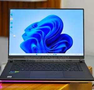 New Laptop Asus ROG Strix G17 16GB Intel Core i9 SSD 1T