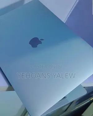 New Laptop Apple MacBook Pro 2022 M2 8GB Apple M2 SSD 256GB