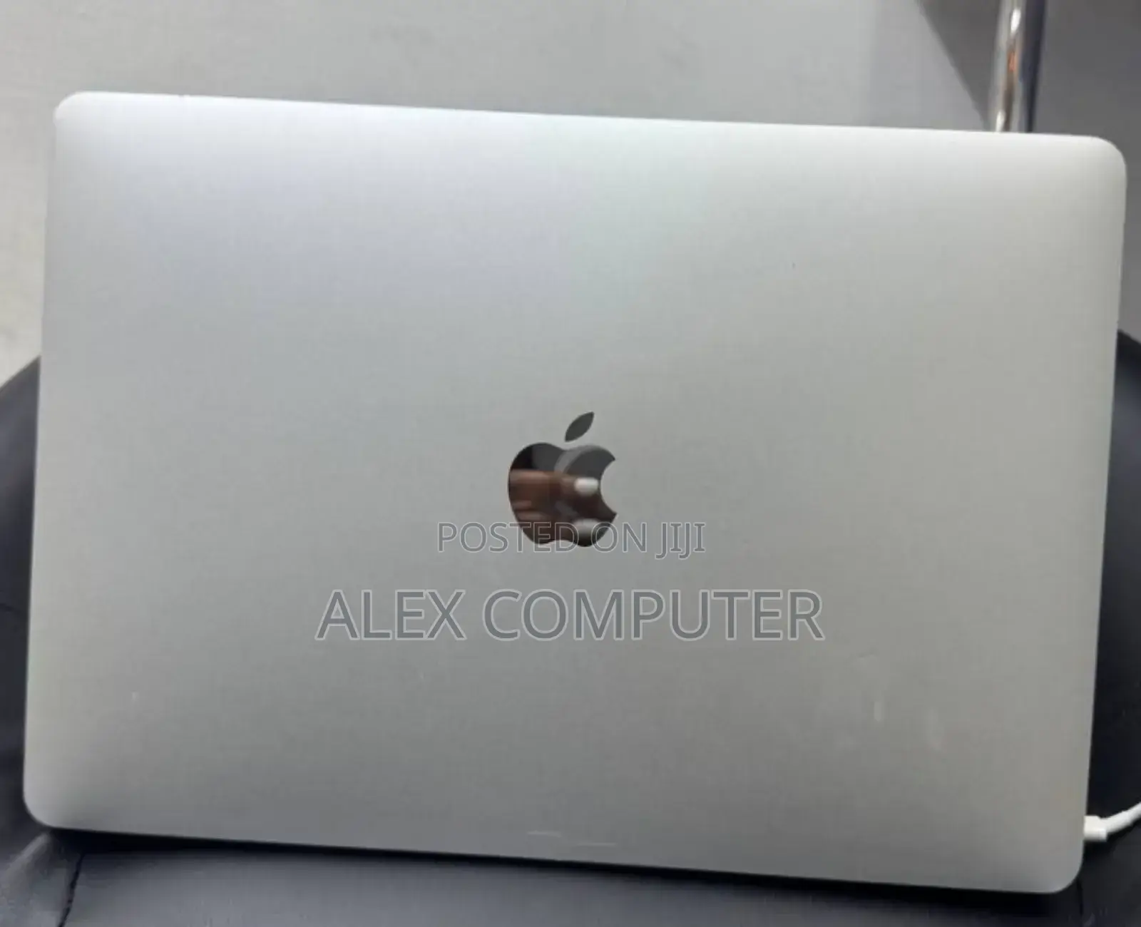 New Laptop Apple MacBook Pro 2017 8GB Intel Core I5 SSD 128GB