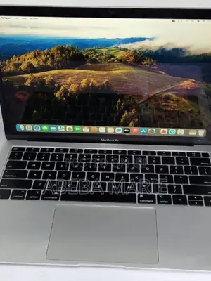 New Laptop Apple MacBook Air 2019 8GB Intel Core I5 SSD 256GB