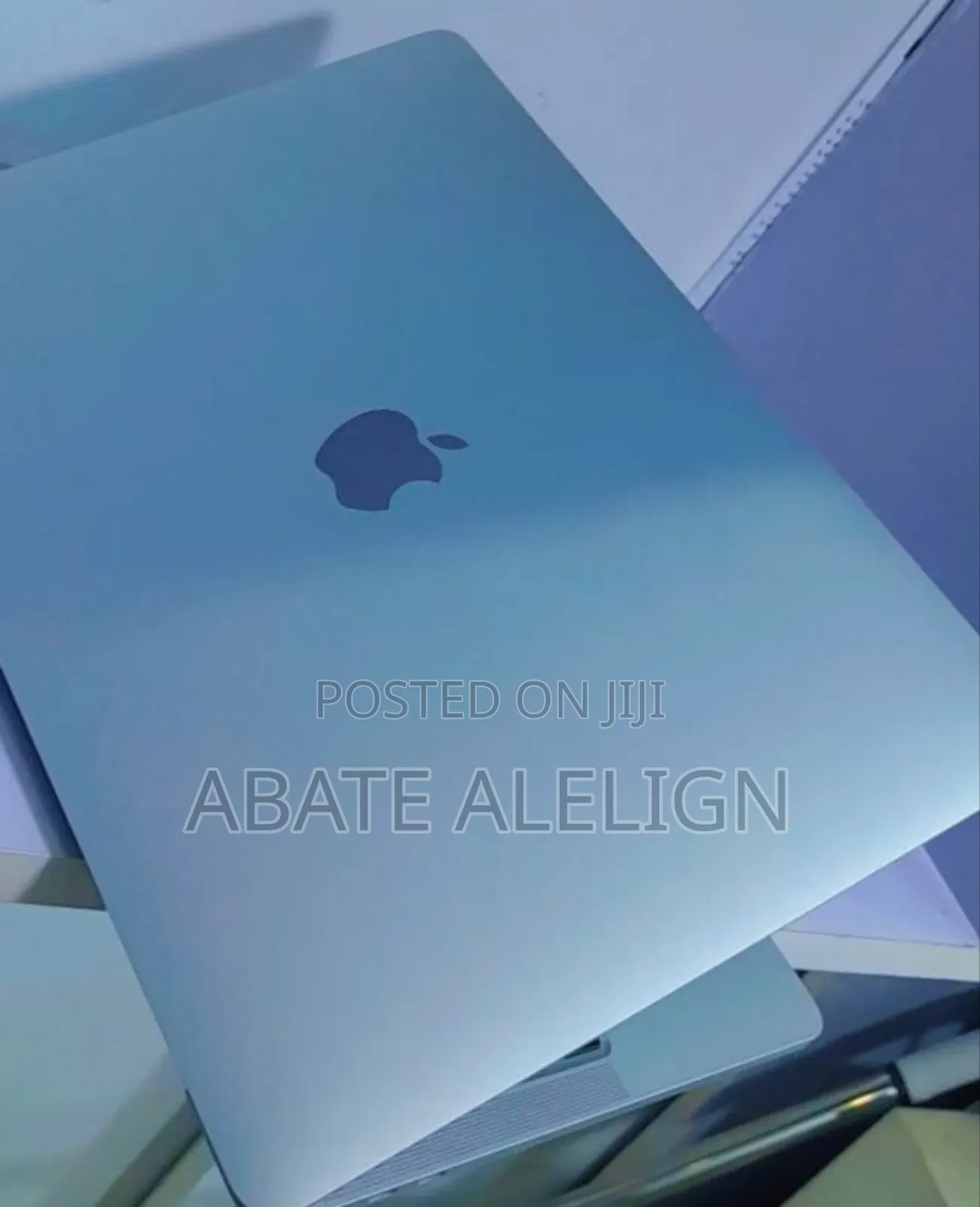 New Laptop Apple MacBook Pro 8GB Apple M2 SSD 256GB