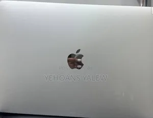 New Laptop Apple MacBook Pro 2017 8GB Intel Core I5 SSD 128GB