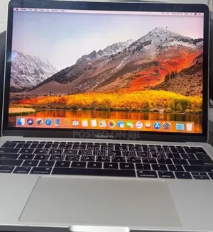 New Laptop Apple MacBook Pro 2017 8GB Intel Core I5 SSD 128GB