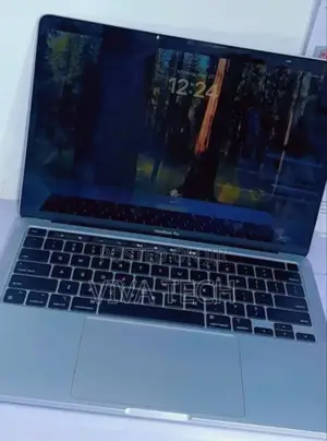 New Laptop Apple MacBook Pro 2022 M2 8GB Apple M2 SSD 256GB