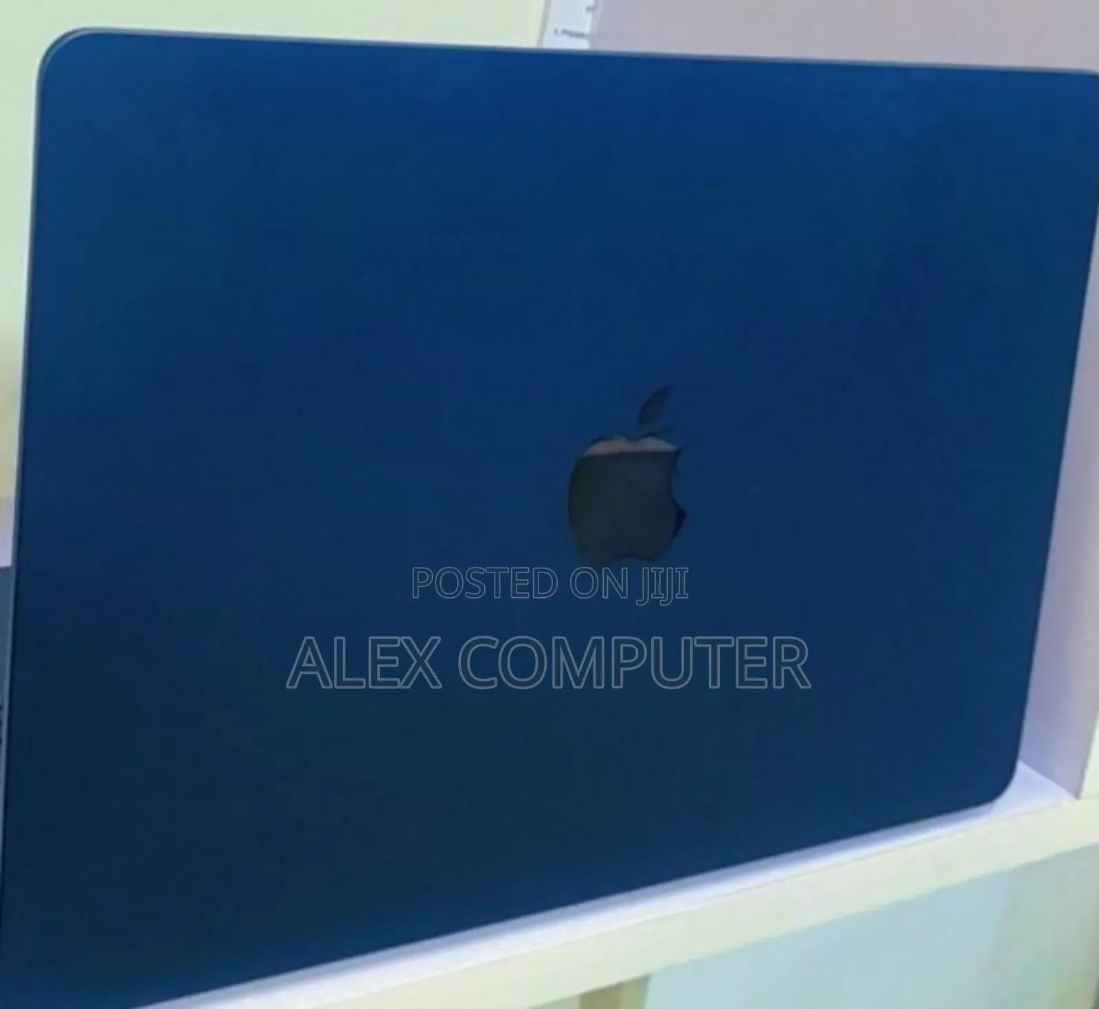 New Laptop Apple MacBook Air 2023 M2 16GB Apple M2 SSD 256GB