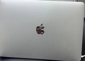 New Laptop Apple MacBook Pro 2017 8GB Intel Core I5 SSD 128GB