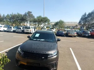 Photo - New Land Rover Range Rover Velar P400 Dynamic HSE 2025 Matt Black