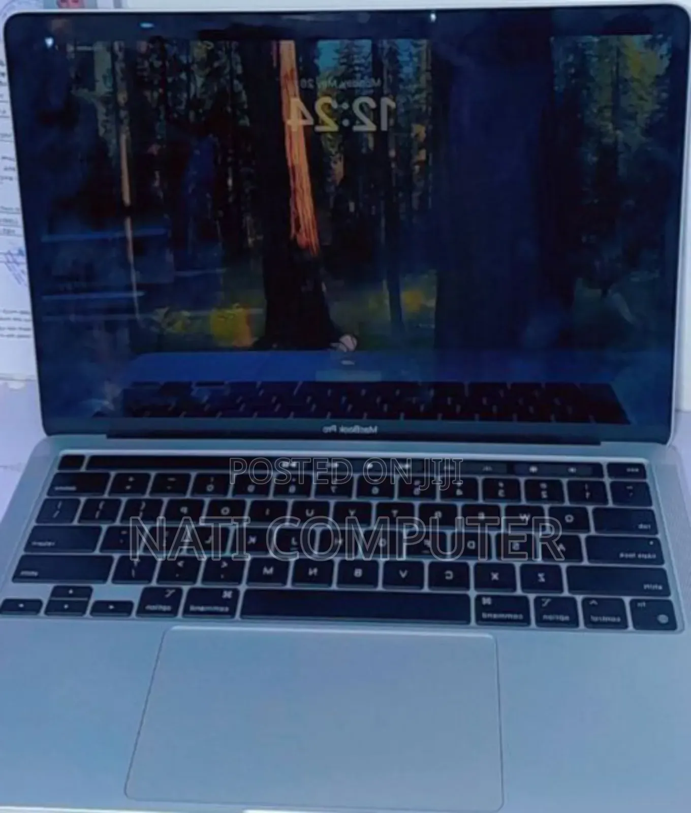 New Laptop Apple MacBook Air 2022 M2 8GB Intel Core I5 SSD 256GB