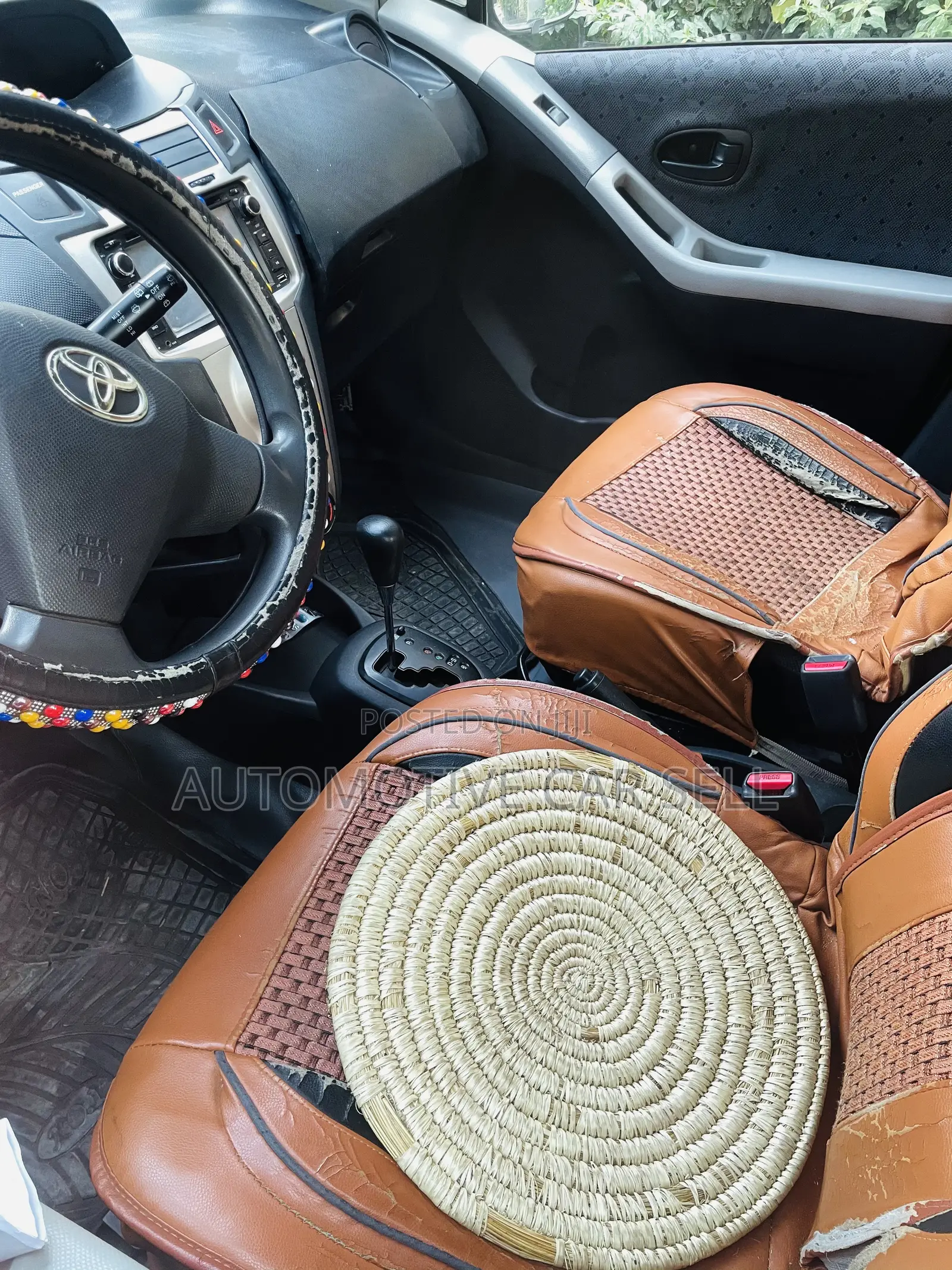 Toyota Yaris 2010 Burgundy