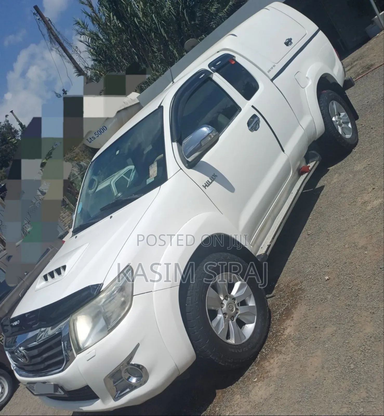 Toyota Hilux 2.5 D-4D 4X4 SRX 2012 White