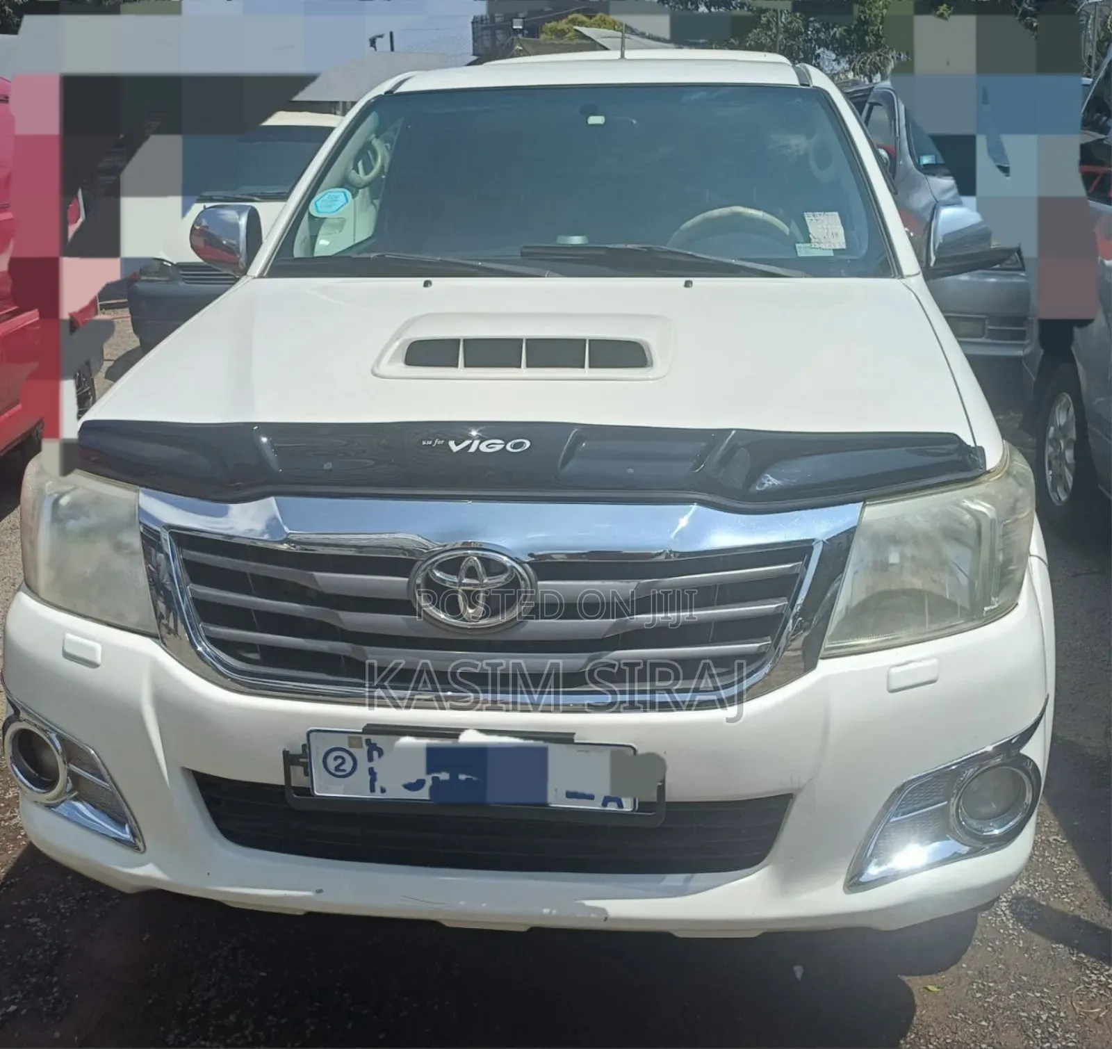Toyota Hilux 2.5 D-4D 4X4 SRX 2012 White