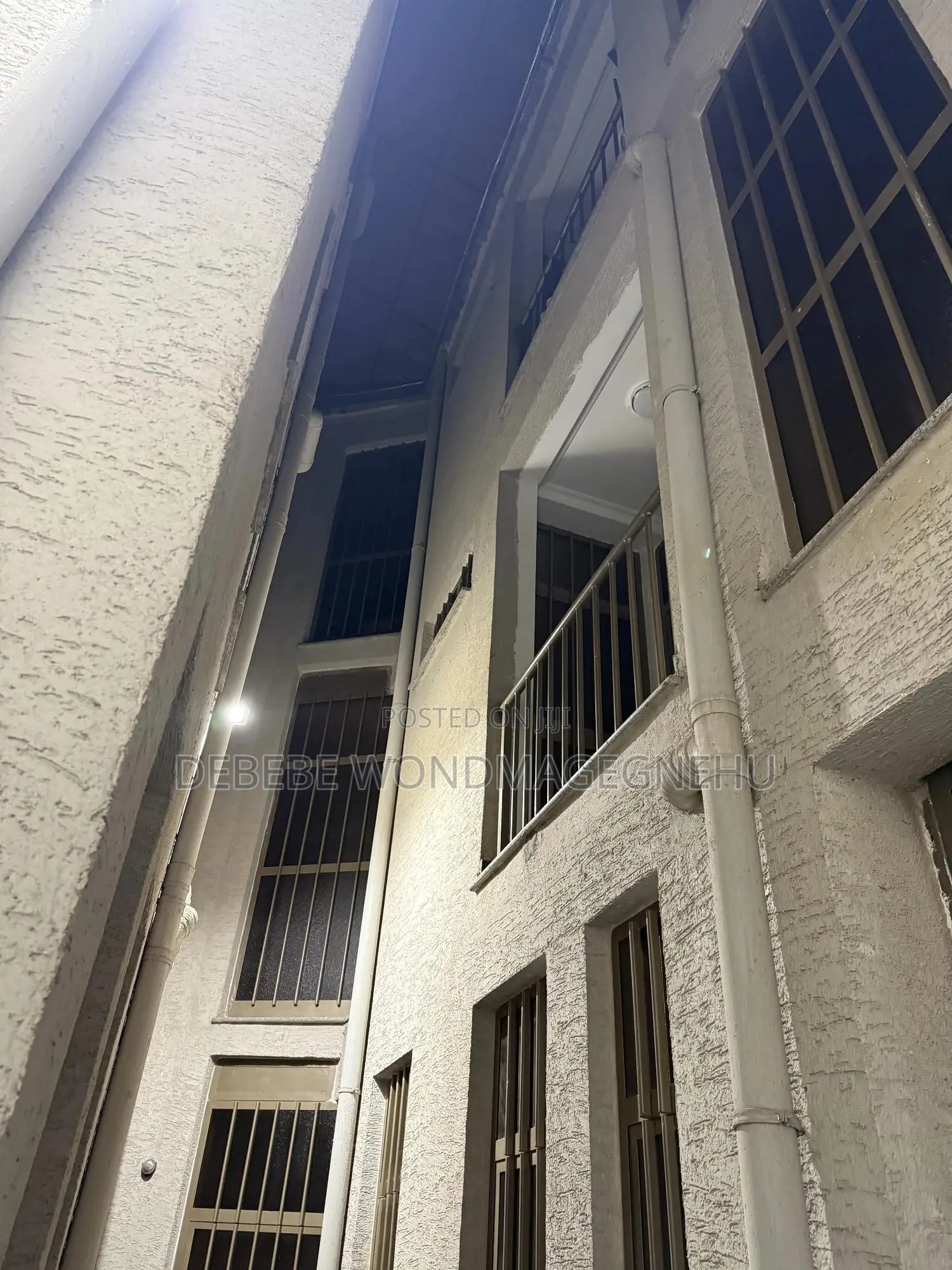 Furnished 7bdrm House in Residential House, Bole for rent