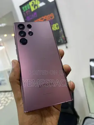 Photo - Samsung Galaxy S22 Ultra 128 GB  Purple 