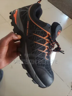 Photo - Finder Safety Shoes