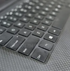 Photo - New Laptop Dell Precision 15 3520 16GB Intel Core I9 SSD 512GB