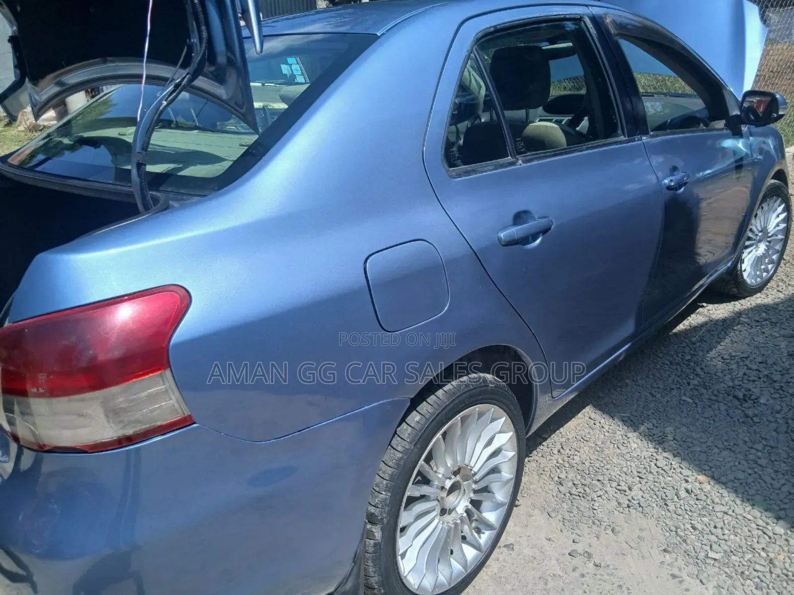 Toyota Yaris 2010 Blue