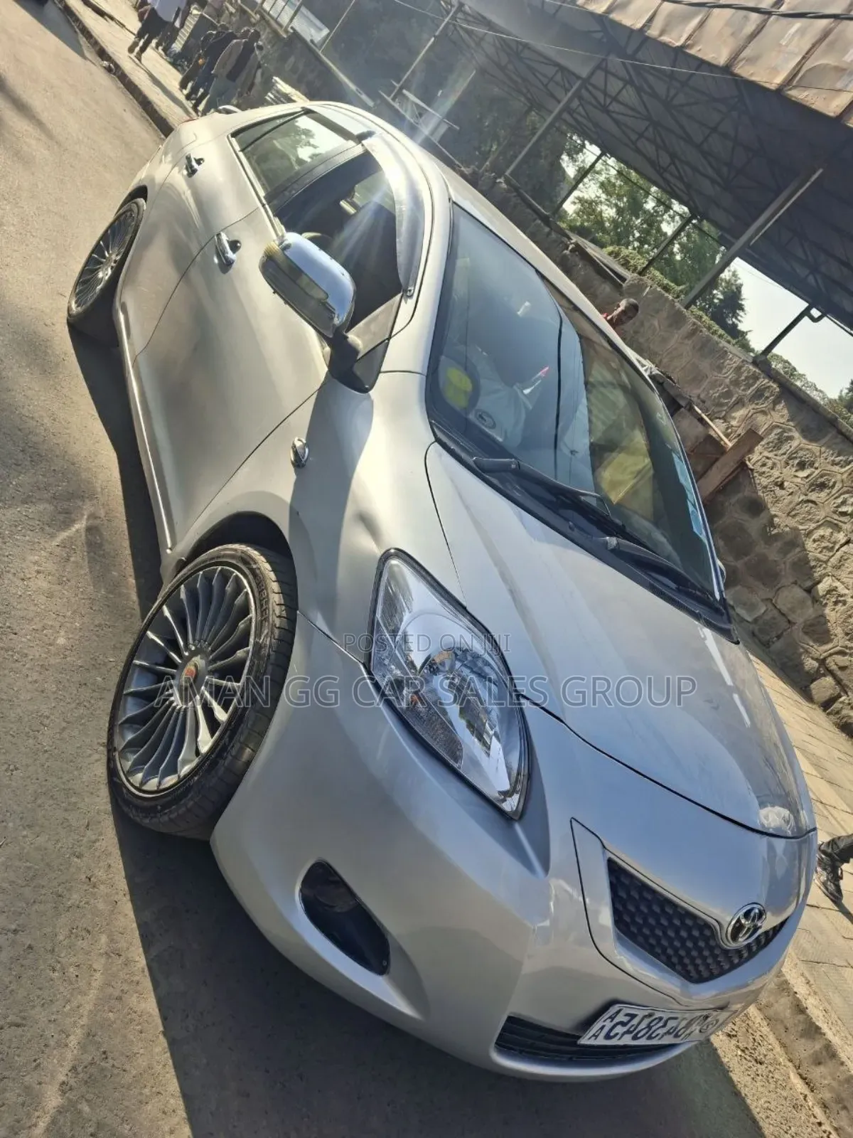 Toyota Yaris 2011 Silver