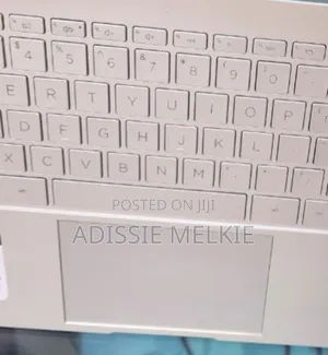 New Laptop HP Pavilion X360 8GB Intel Core i5 SSD 512GB