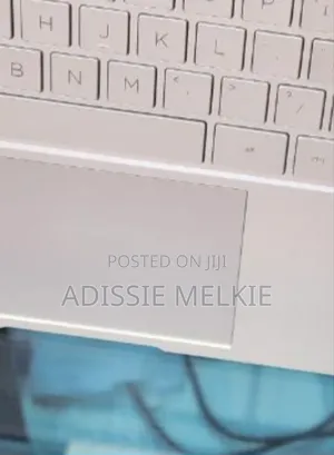 New Laptop HP Pavilion X360 8GB Intel Core i5 SSD 512GB