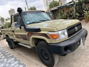 Toyota Land Cruiser 2002 Gold