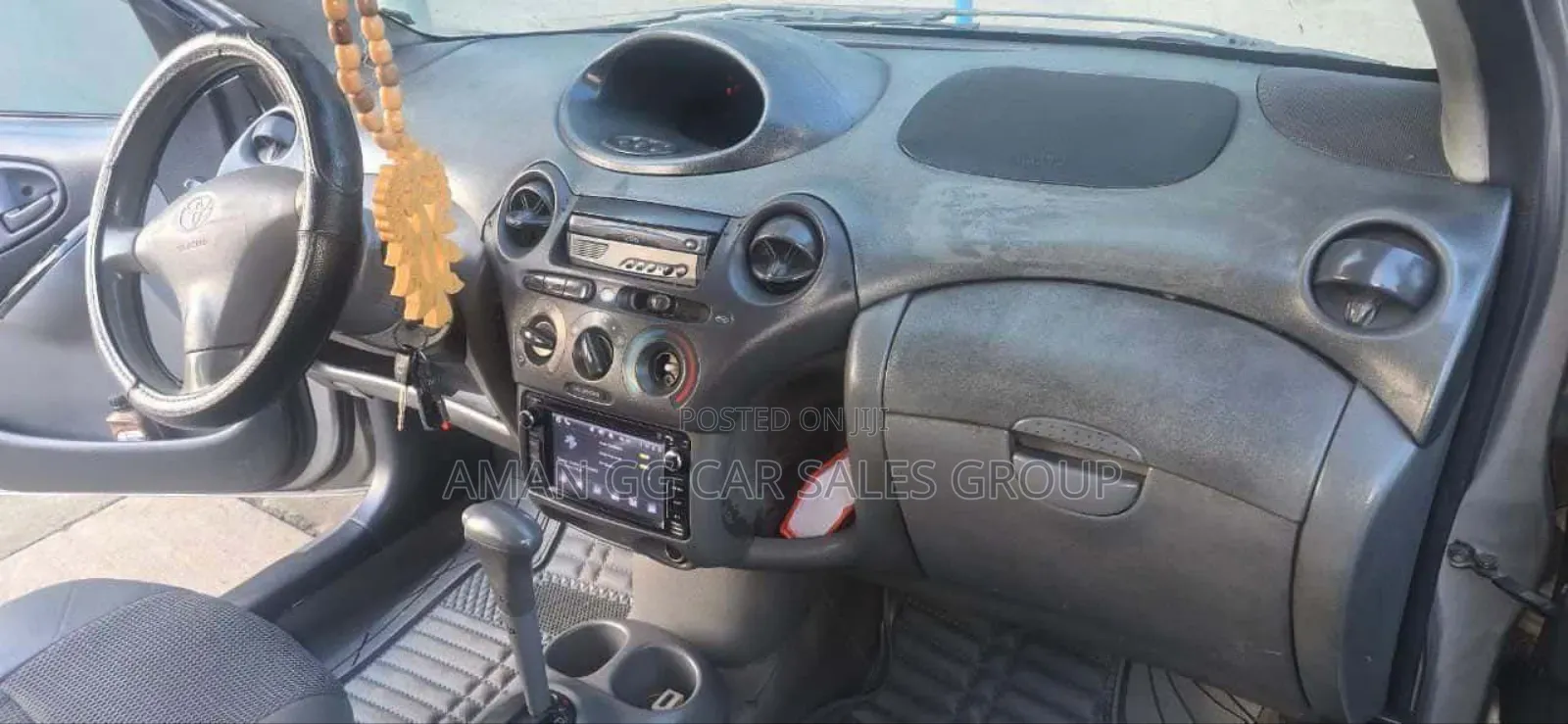 Toyota Vitz 2001 Gray