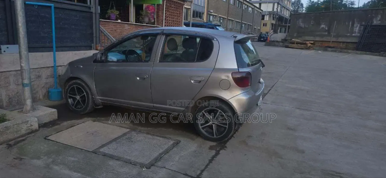 Toyota Vitz 2001 Gray