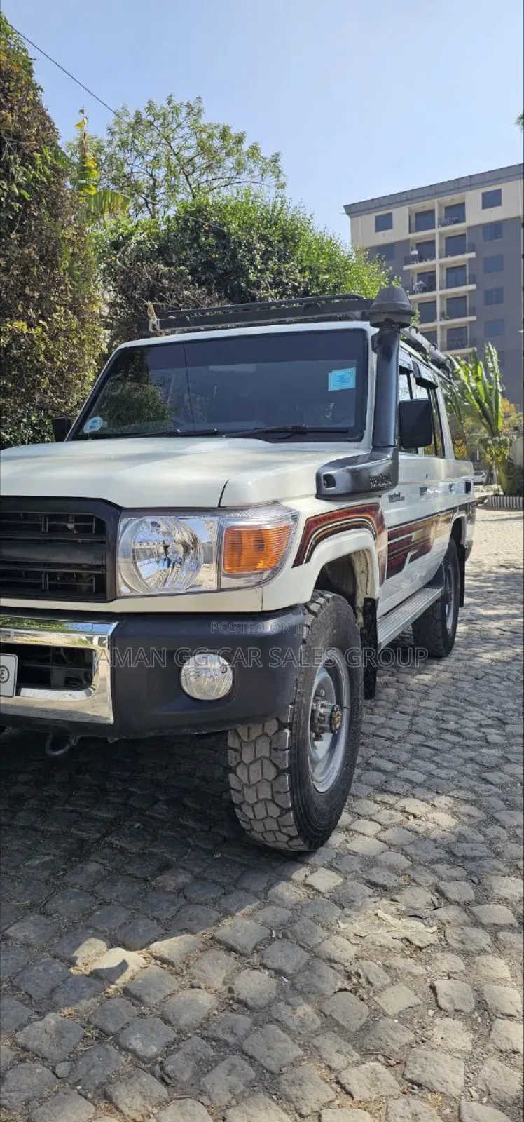 Toyota Land Cruiser 2014 Ivory