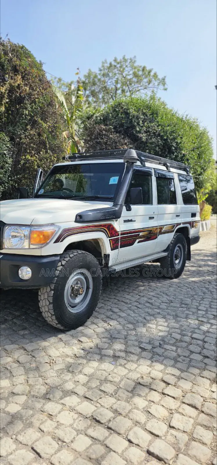 Toyota Land Cruiser 2014 Ivory