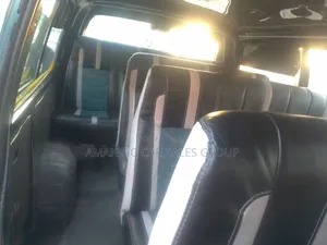 Toyota HiAce 2005 Green