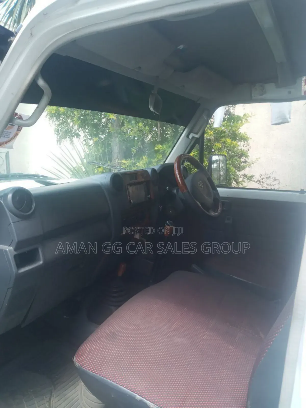 Toyota Land Cruiser 2012 White