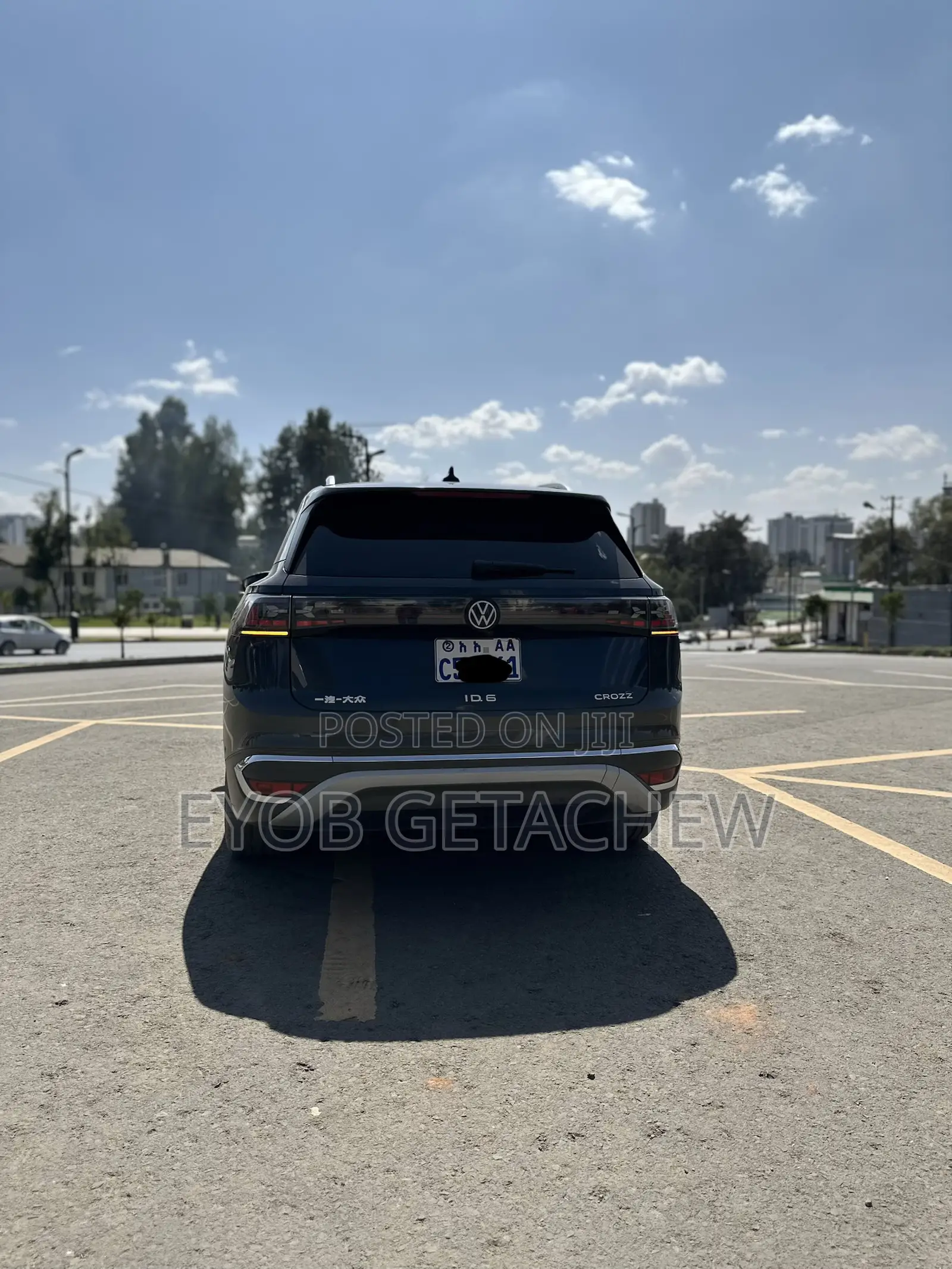 Volkswagen ID.6 2022 Blue