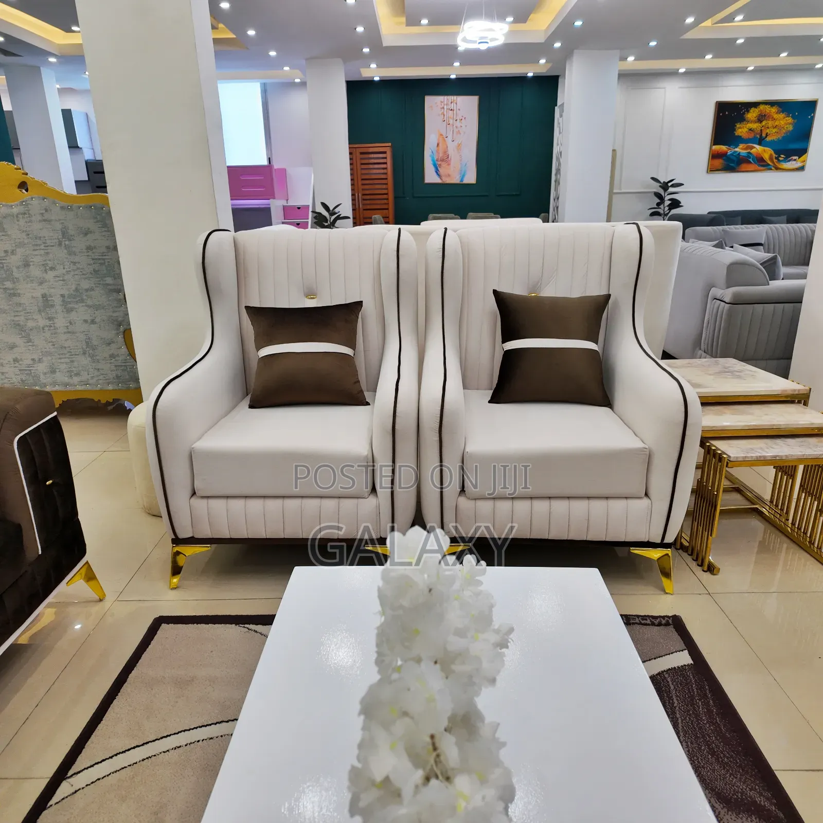 ባለ 7 መቀመጫ ሶፋ